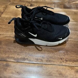 Boys Nike AirMax 270